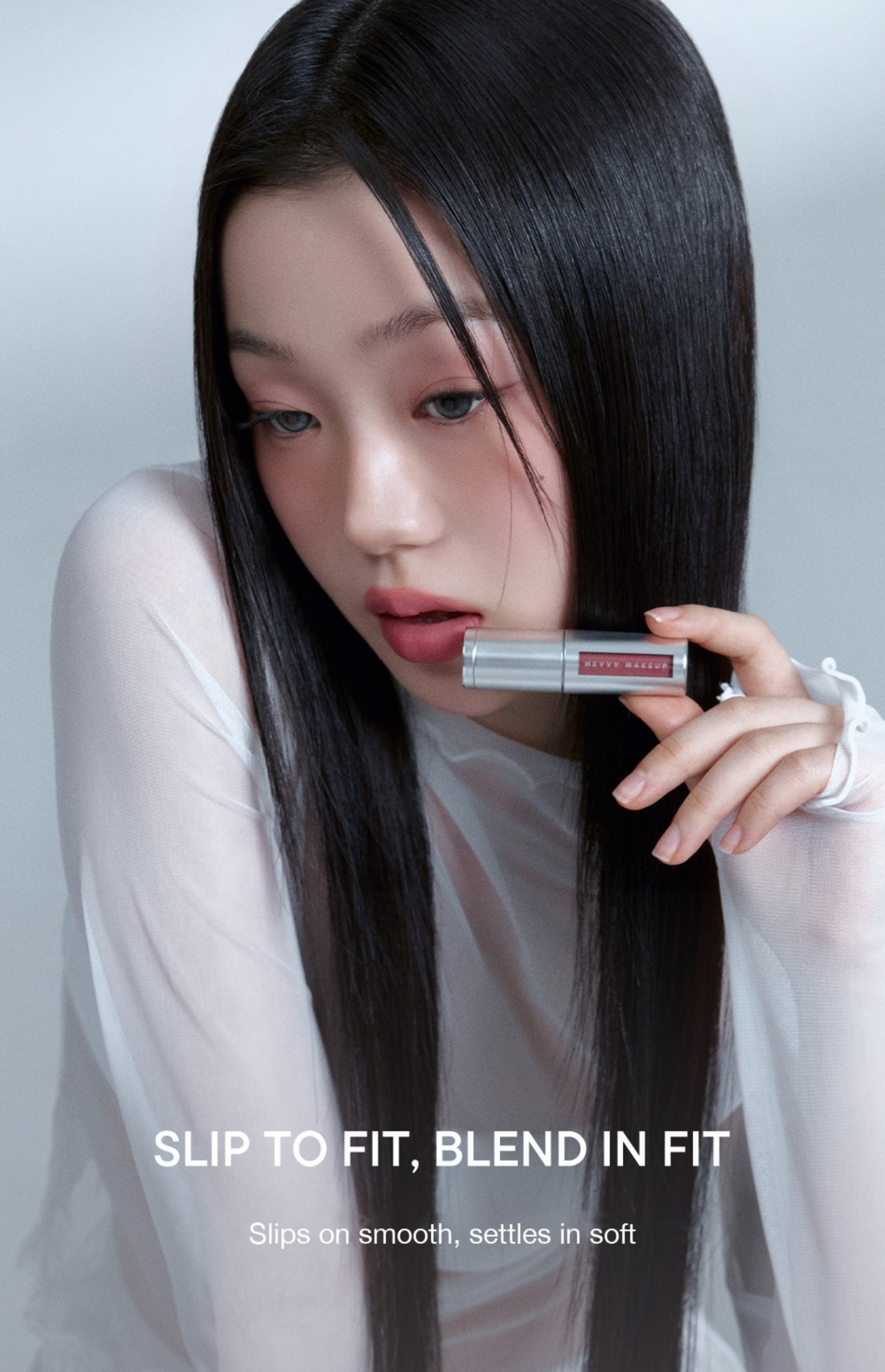 HEVVY MAKEUP Blurring Slip Fit Lip & Cheek detail 03