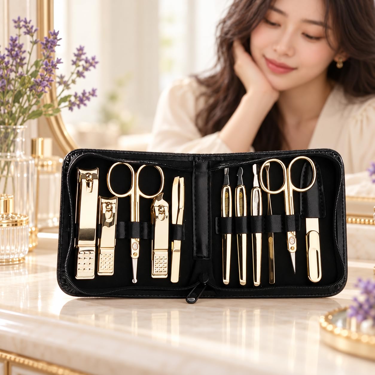 777 K-Heritage 11-Piece Nail Care Set Gold detail 03