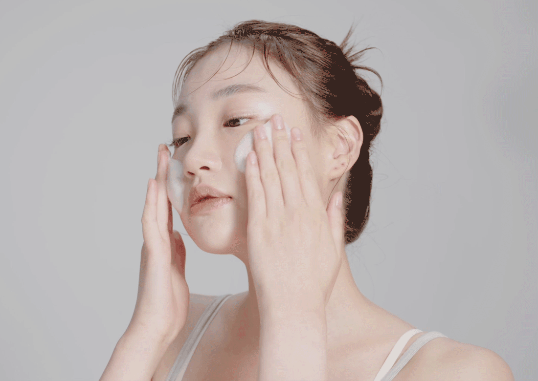 HYGGEE All-In-One Care Cleansing Foam detail 13